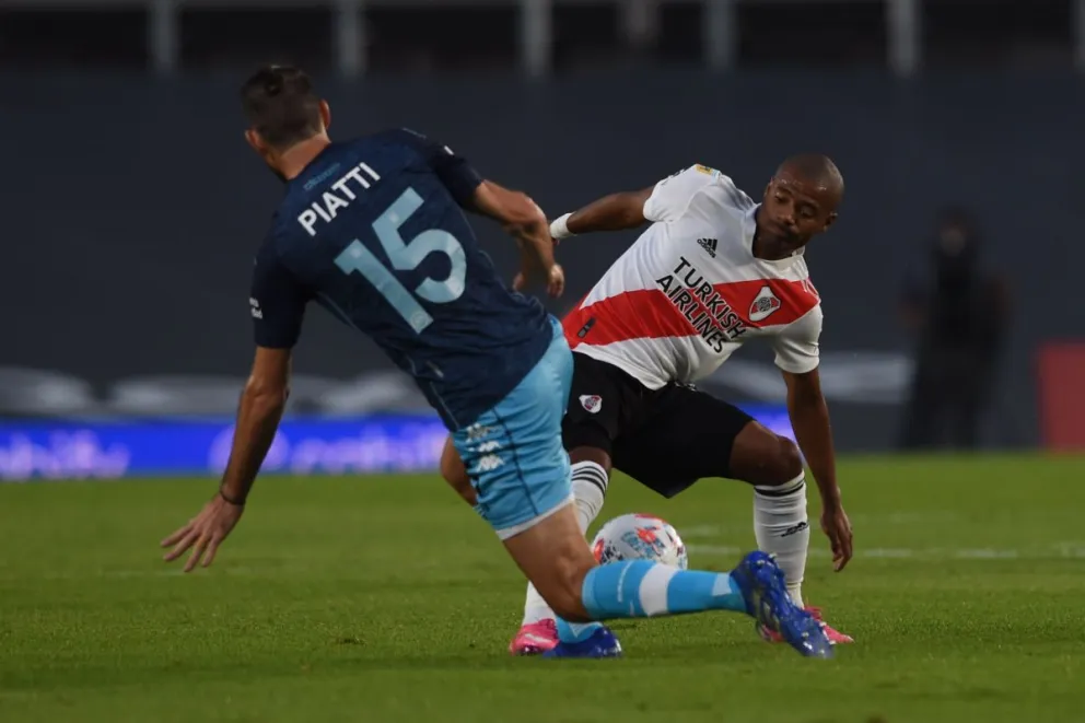 River y Racing no pudieron quebrar el cero en El Monumental