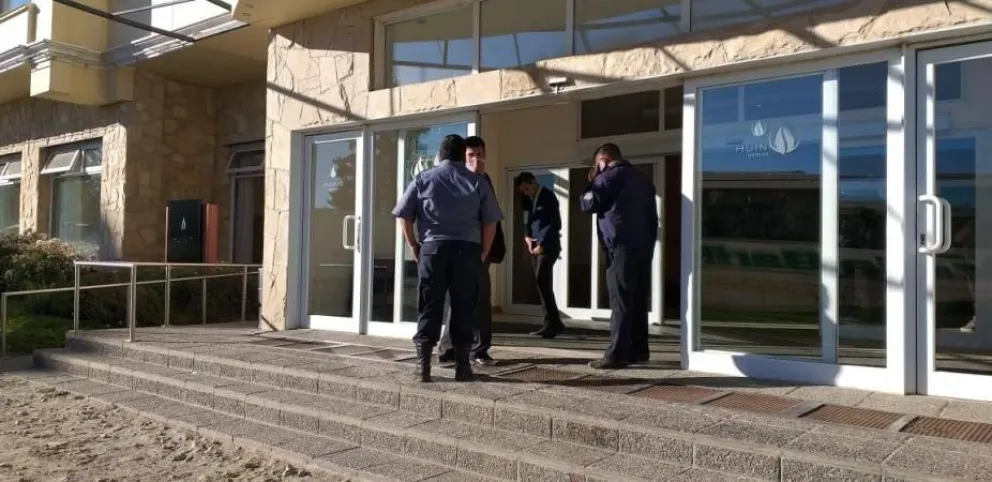 Bariloche: Arrojaron de un segundo piso a un joven en su viaje de egresados