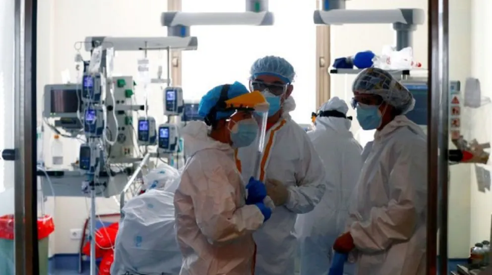 Mientras los casos de coronavirus en Argentina siguen en aumento, ya son casi 56 mil las víctimas