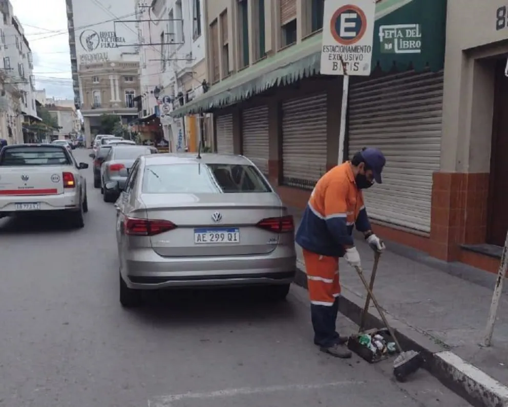 Comerciantes que sacaron su basura este Viernes Santo serán sancionados