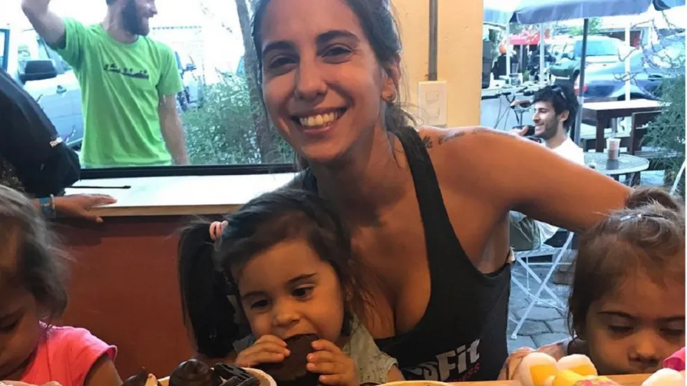 Cinthia Fernández y sus hijas. Fuente (Instagram)