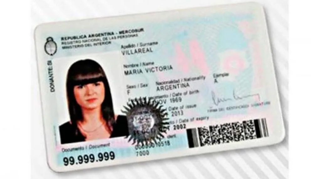 DNI argentino. Fuente: (Twitter)