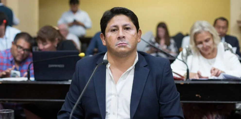 Son "telibles": intendente salteño captó infraganti a ciudadanos chinos pasados de cochinos
