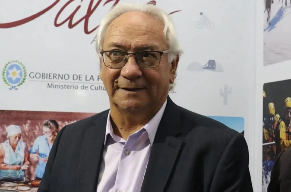 Eduardo Kira renunció a la presidencia de la Cámara Gastronómica y Hotelera