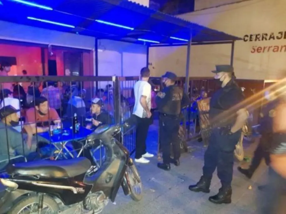 Más de una decena de fiestas clandestinas tuvieron lugar anoche en Salta