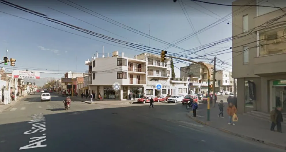 Brutal accidente en Avenida San Martín: varias personas resultaron heridas