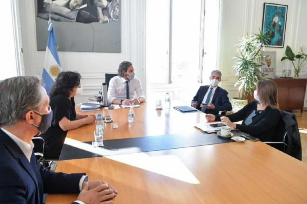 Tras conocerse las cifras de hoy, Santiago Cafiero convocó de urgencia a una reunión de Gabinete