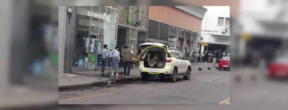 ¿Manteros VIP en Salta? La insólita explicación detrás de la fotografía que enfureció a todos los comerciantes
