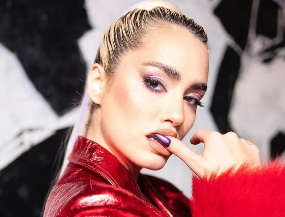 Lali Espósito alertó a sus fans con una posible colaboración: en Miami y con dos colegas explotó todo