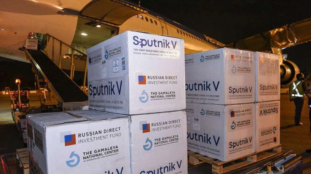 Llegaron al país 800 mil dosis de Sputnik V