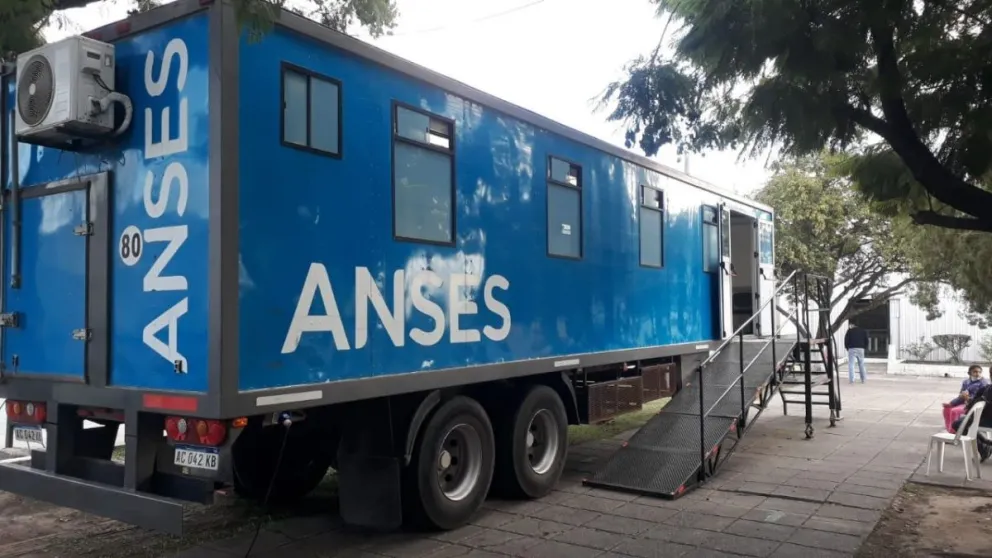 Un nuevo móvil de ANSES llegó a Salta: dónde se ubica, qué trámites realizan y cómo pedir turnos