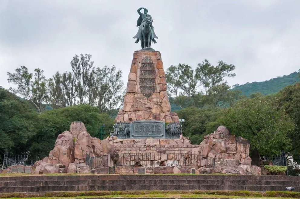 Temen que por la segunda ola de contagios peligre el homenaje a Güemes