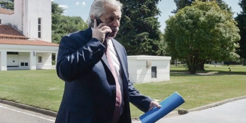 Alberto Fernández debió aclarar un polémico retuit: “Lamento si alguien se ha sentido lastimado”