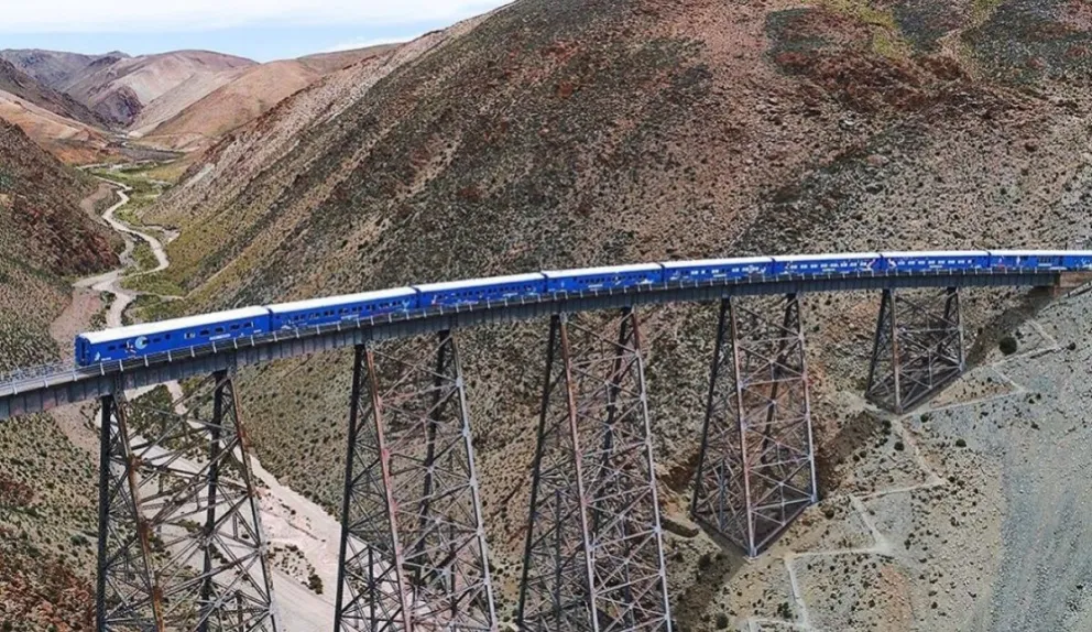 Tren a las Nubes. Fuente: (Twitter)
