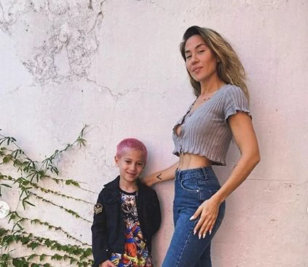 Jimena Barón reveló el nuevo look de su hijo Morrison y una llamativa consulta no pasó desapercibida
