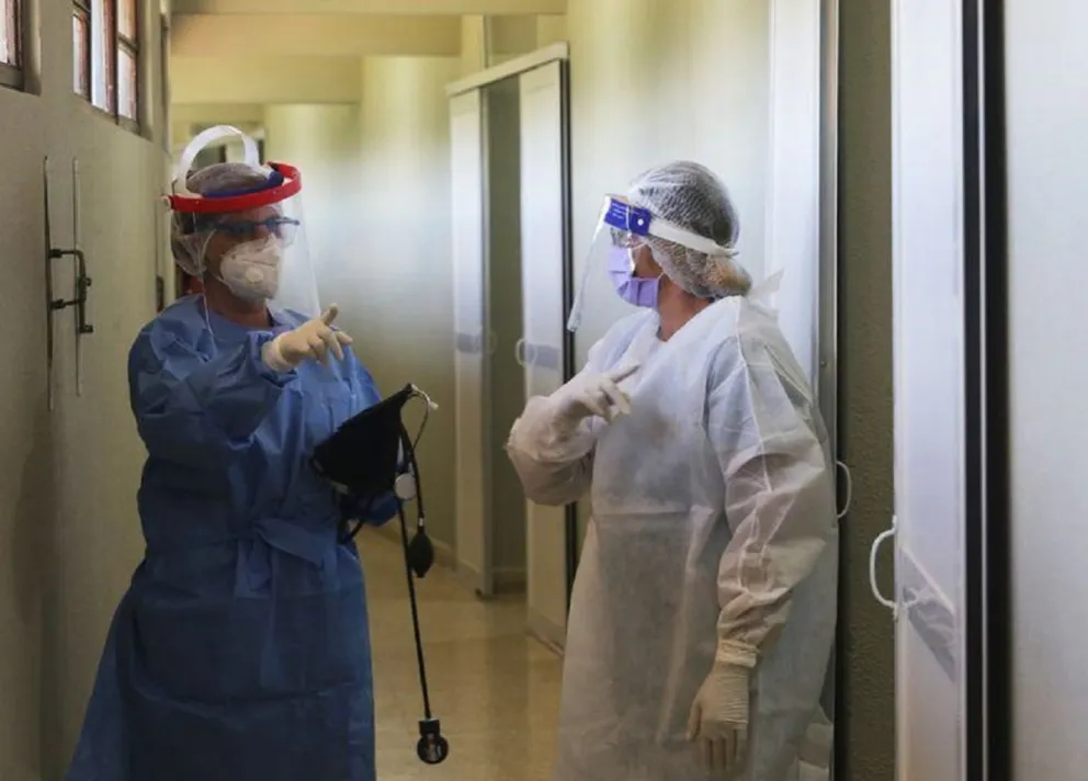 Confirmaron más de 23 mil nuevos casos de coronavirus en Argentina, y sigue en aumento la ocupación de camas UTI