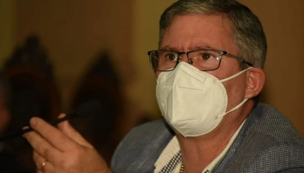 Esteban Amat, internado y operado de urgencia por una falla cardíaca: su estado de salud actual