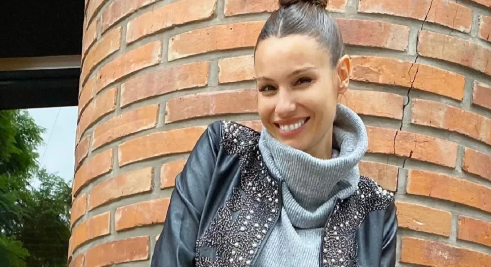 Pampita dio detalles