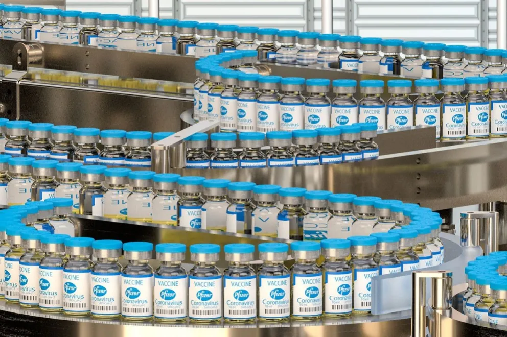 Pfizer publicará importantes estudios sobre Ómicron: ¿Se viene una nueva vacuna?