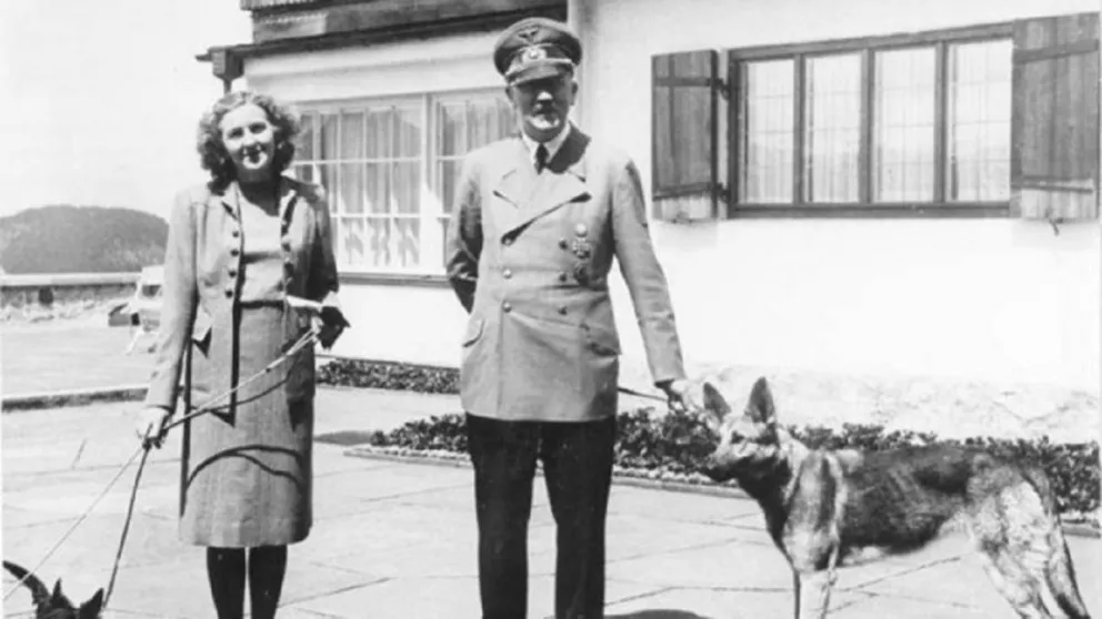 Adolf Hitler y Eva Braun. Fuente (Twitter)
