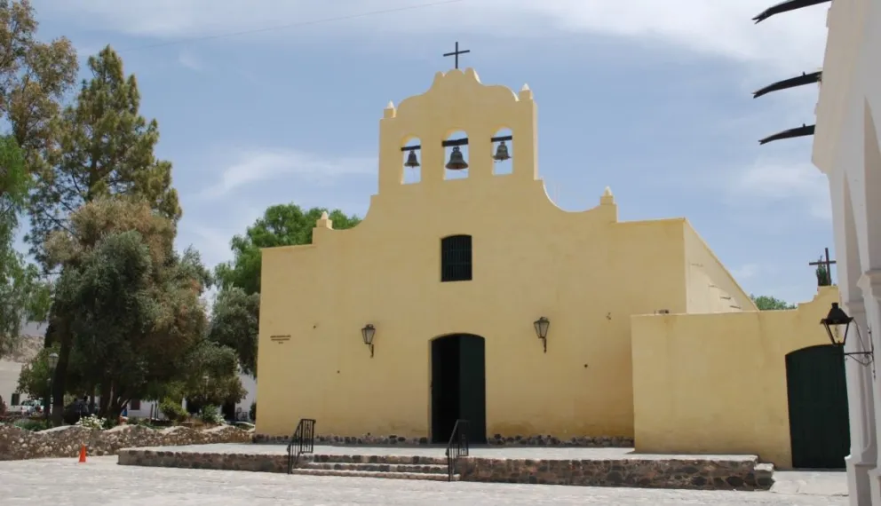 Iglesia de Cachi. Fuente: (Twitter)