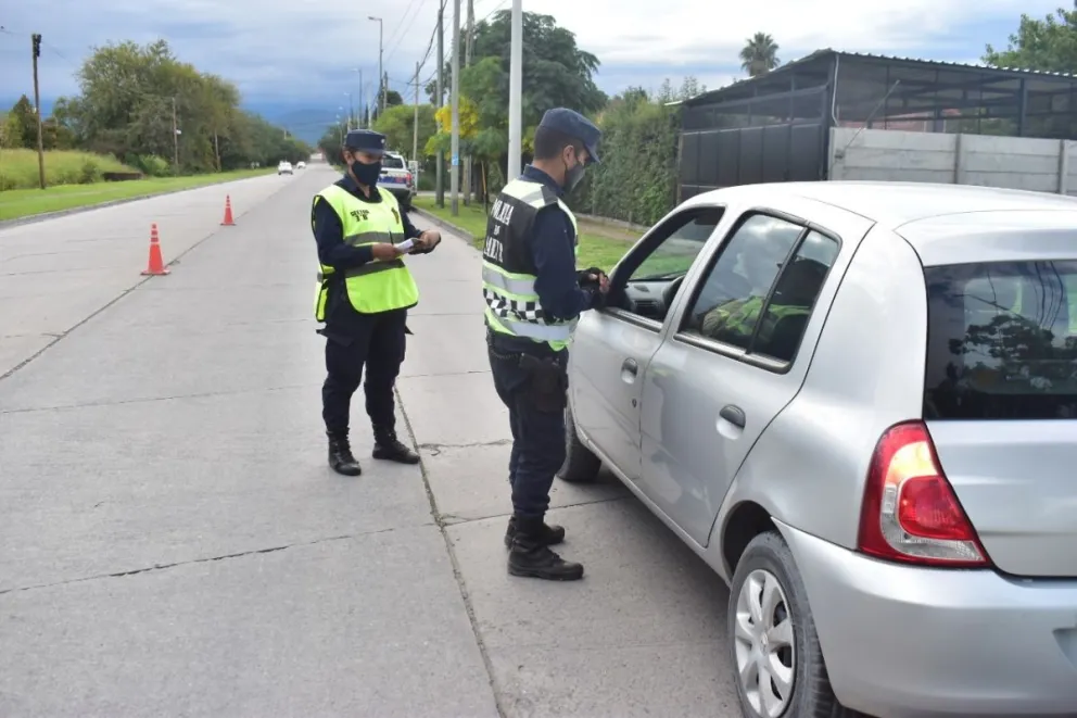 Nuevas restricciones en Salta: cómo sacar los permisos de circulación para esenciales y exceptuados