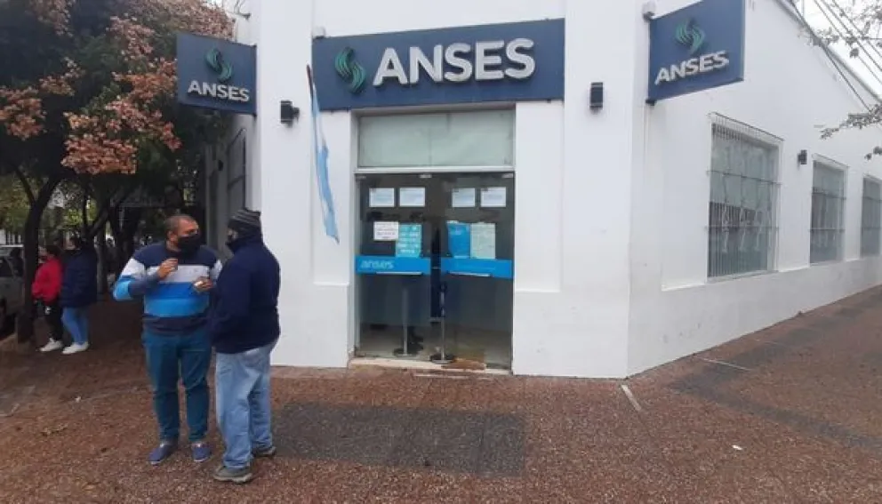 Numerosos reclamos al Anses de Metán