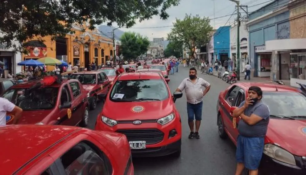 Taxistas piden aumentar las tarifas 