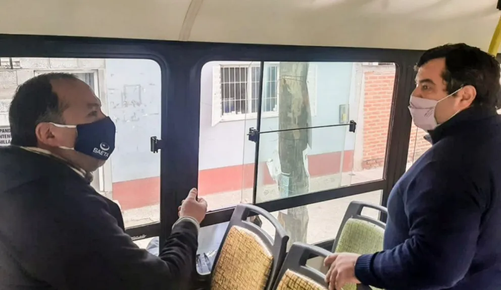 ventanillas de colectivos. Fuente: (Twitter)