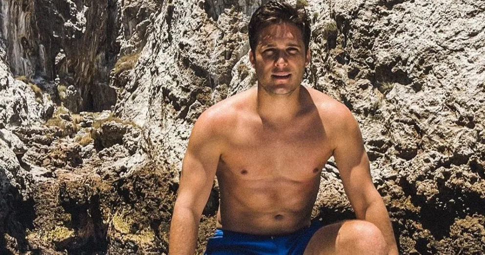Diego Boneta impactó con una nueva interpretación para la serie de Luis Miguel