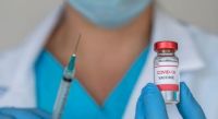 Se viene una vacuna combinada contra la gripe y el COVID-19