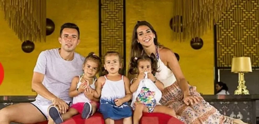 Cinthia Fernández y una noche para el olvido por Matías Defederico