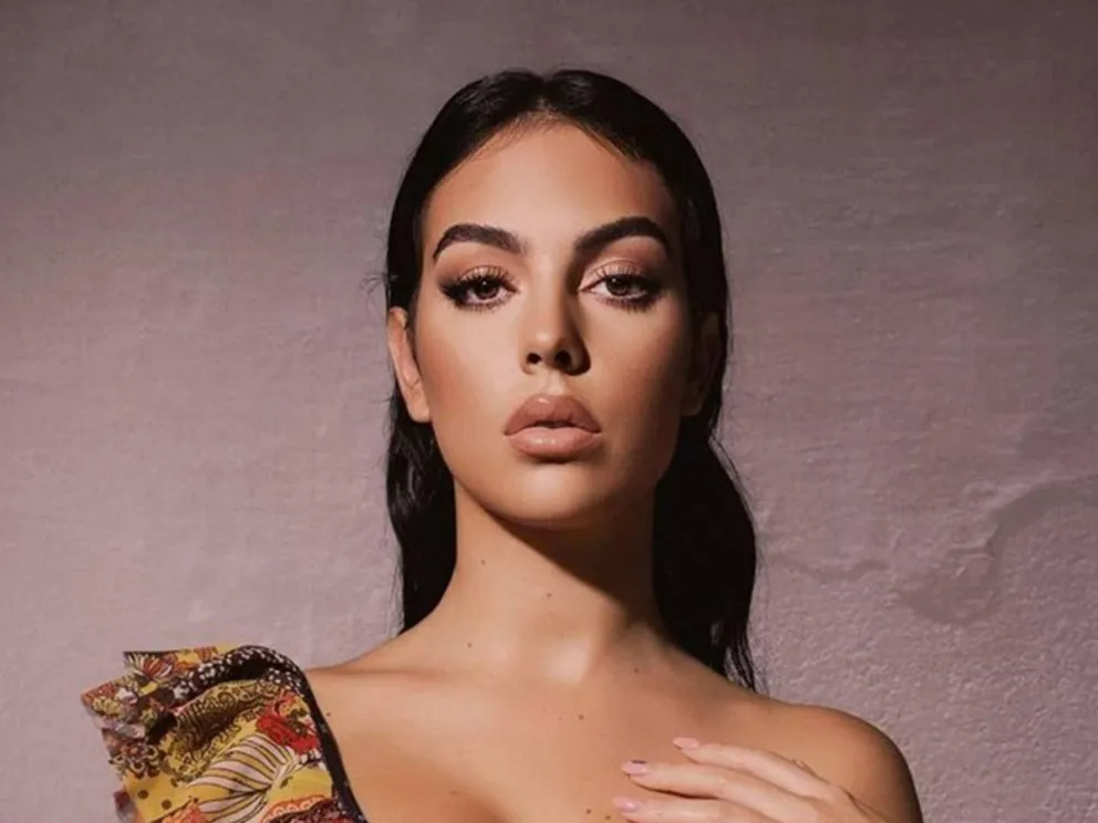 Georgina Rodríguez revolucionó Instagram al fotografiarse de espalda y sin pantalones