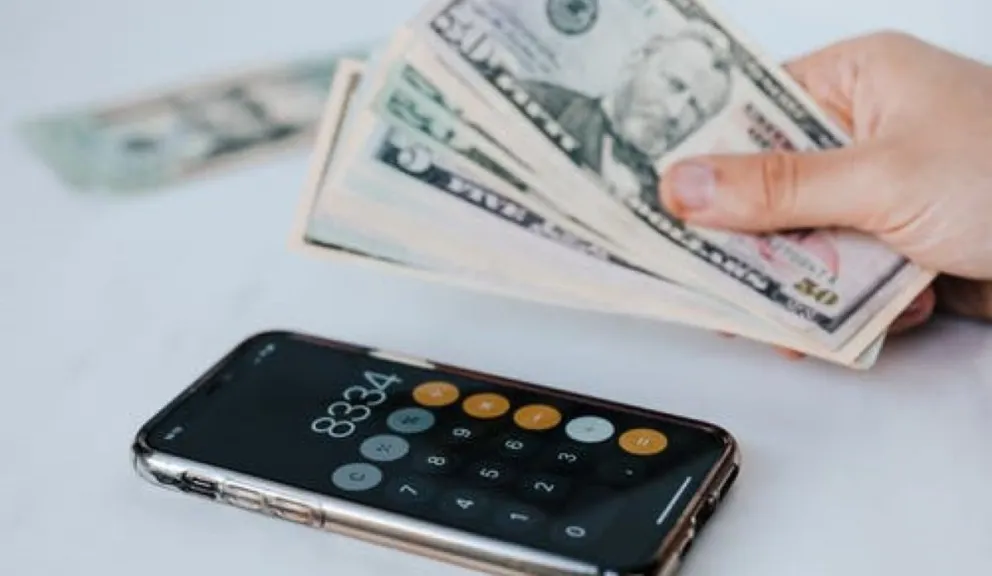 Dólar. Fuente: (Twitter)