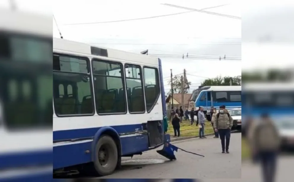|VIDEO| Así fue el momento exacto en el que el tren urbano chocó contra un SAETA