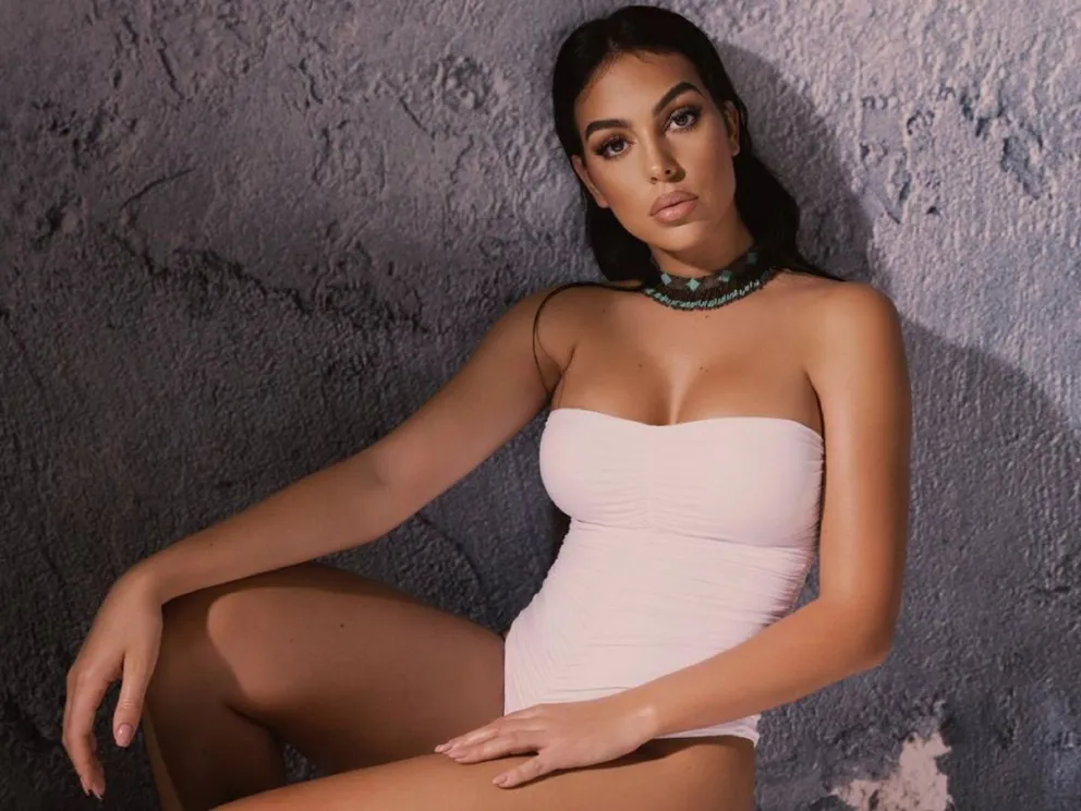 Georgina Rodríguez se graba en su mejor ángulo y presume de sus enormes encantos