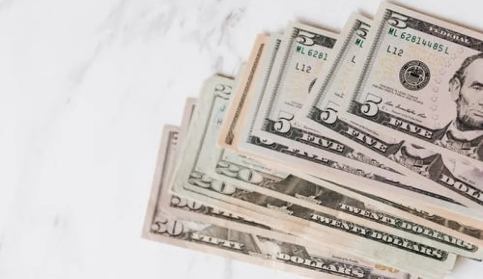 Dólar. Fuente: (Twitter)