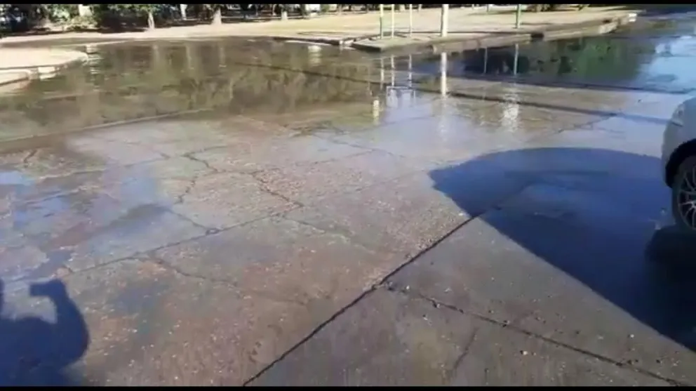 El Barrio San Benito es un enorme pozo lleno de agua 