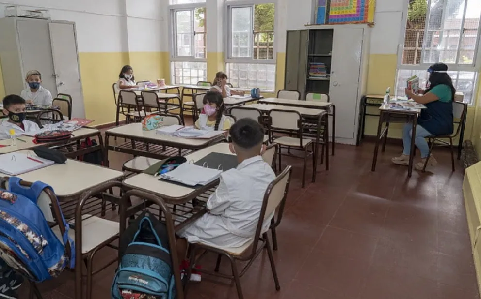 El COE confirmó que no se suspenden las clases presenciales en Salta
