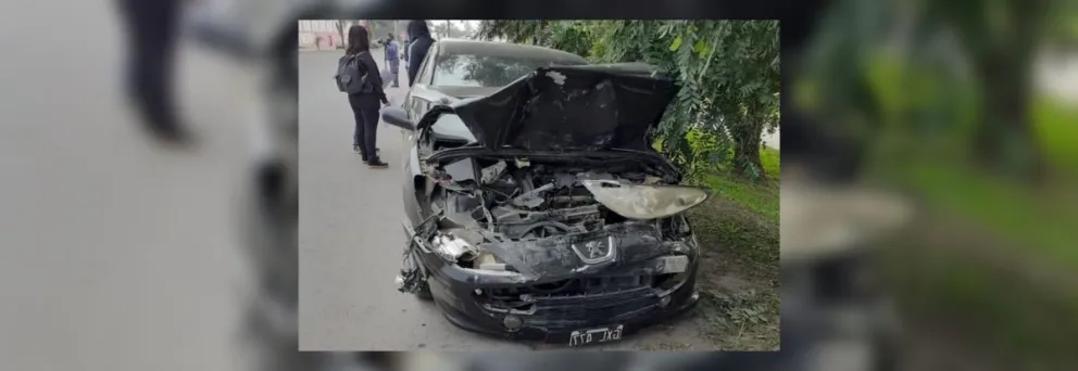 Jueves de terror en Salta: al menos seis autos involucrados en un terrible choque en cadena