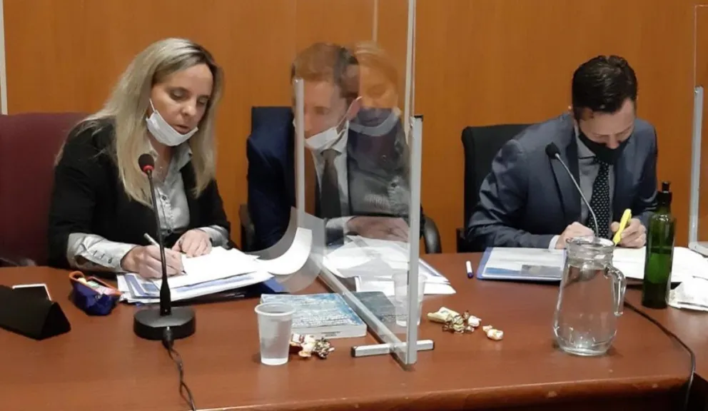 Sala de juicio por Jimena Salas. Fuente: (Twitter)