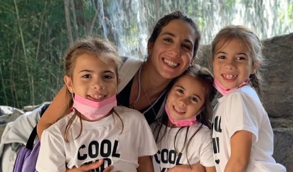 Cinthia Fernández y sus hijas. Fuente (Instagram)