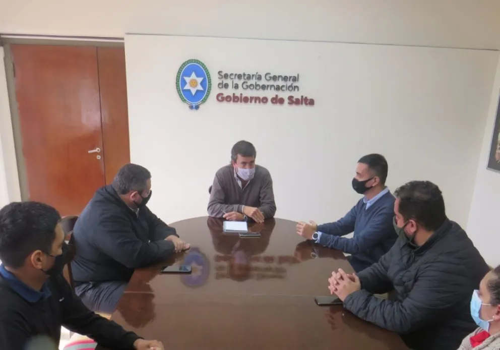 |VIDEO| Matías Posadas desactivó un tenso conflicto con los gastronómicos de Orán ¿Qué les dijo?