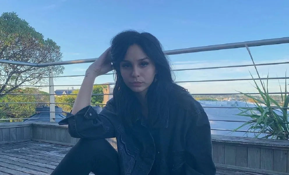 Juanita Tinelli causó furor en redes al posar en unas atrevidas fotos desde su cama