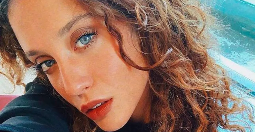 María Pedraza hizo que sus fans dudaran de su orientación sexual tras este íntimo video junto a esta mujer 
