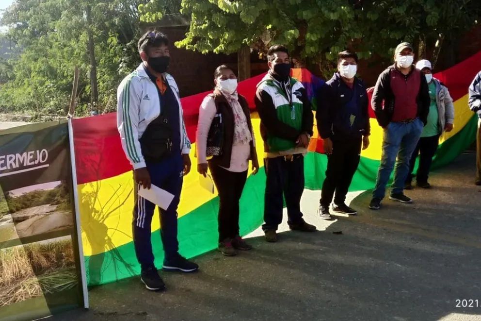 Vecinos de Bolivia decidieron implementar sus propias restricciones en los pasos fronterizos de Jujuy y Salta