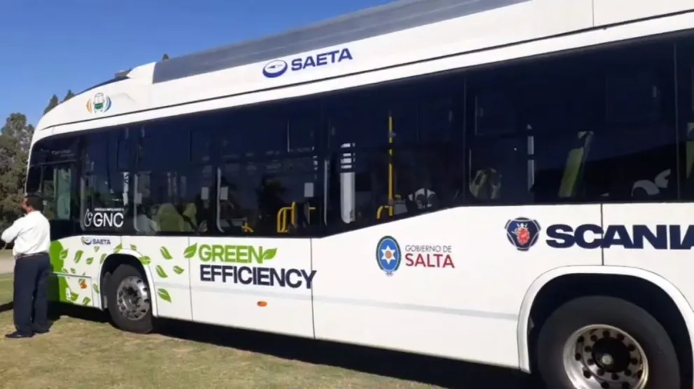 |VIDEO| Voces Críticas te muestra cómo se viaja en el primer colectivo "Eco Friendly" de Salta