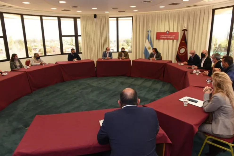 Comercio, gastronomía y turismo acordaron medidas para sostener la actividad