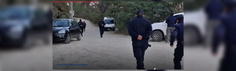 |URGENTE| Hallan un cráneo humano y prendas de vestir en el puente de Vaqueros