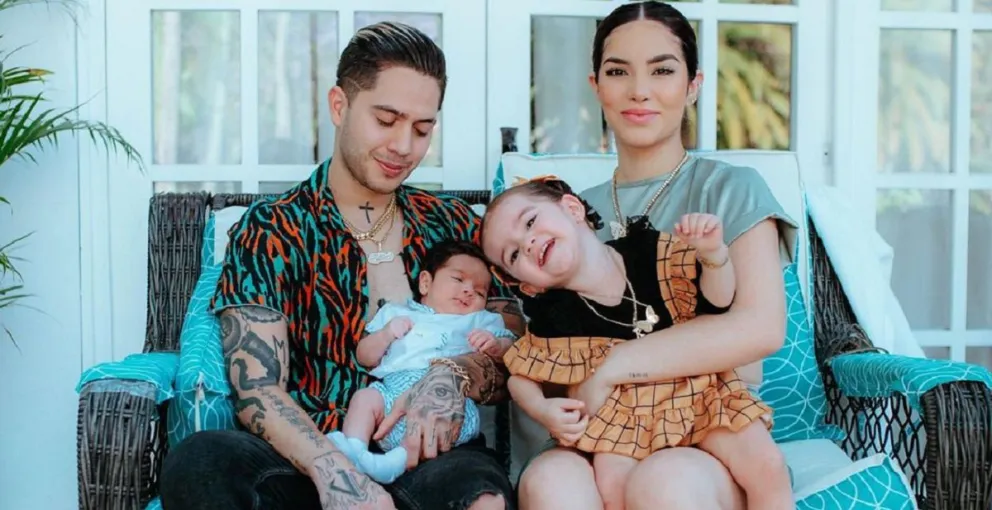 Kimbely Loaiza y su esposo